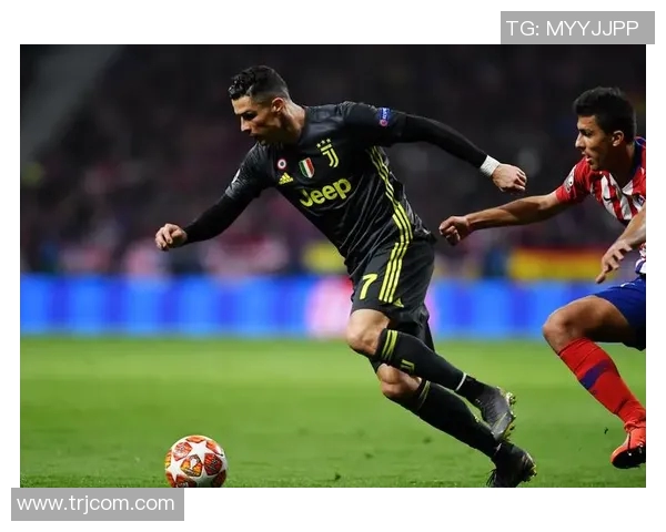 尤文图斯与马德里竞技激战现场回顾及精彩瞬间分析