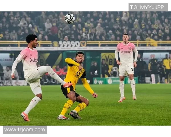 德国与智利足球对决胜负分析及比赛精彩回顾